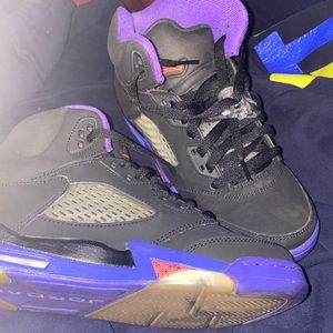 Jordan’s size 7 boys